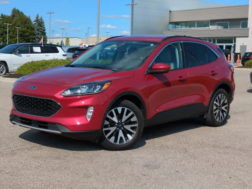 2020 Ford Escape SEL photo 1