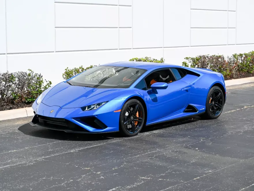 2020 Lamborghini Huracan Evo Coupe photo 1
