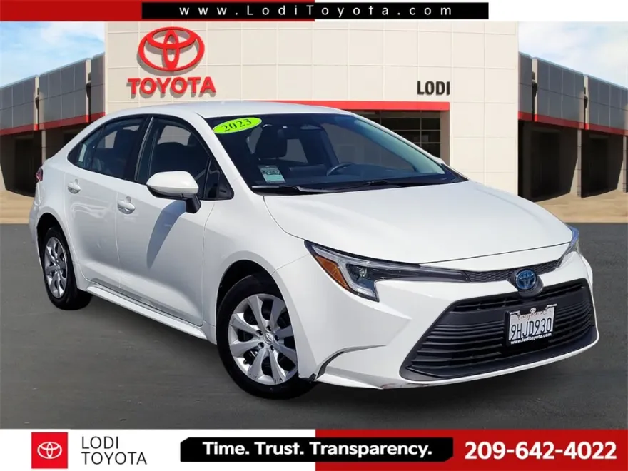 2023 Toyota Corolla Hybrid LE photo 1