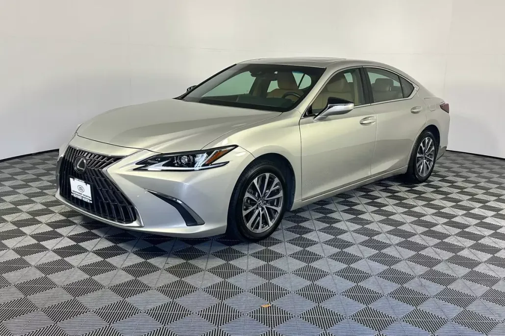 2022 Lexus ES 350 photo 1
