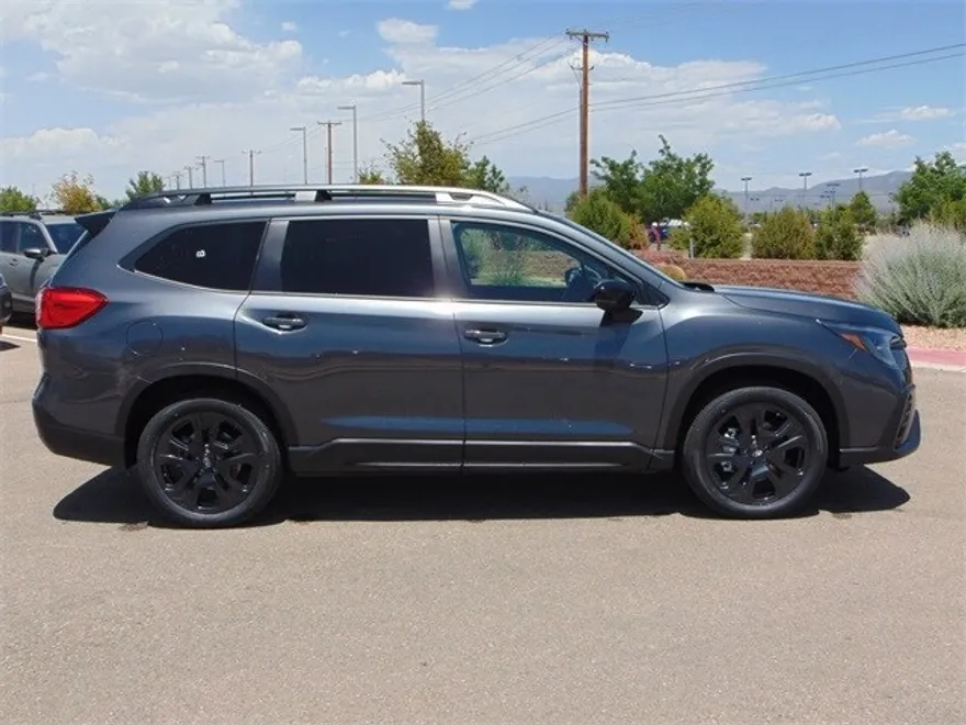 2025 Subaru Ascent Onyx Edition Touring photo 1