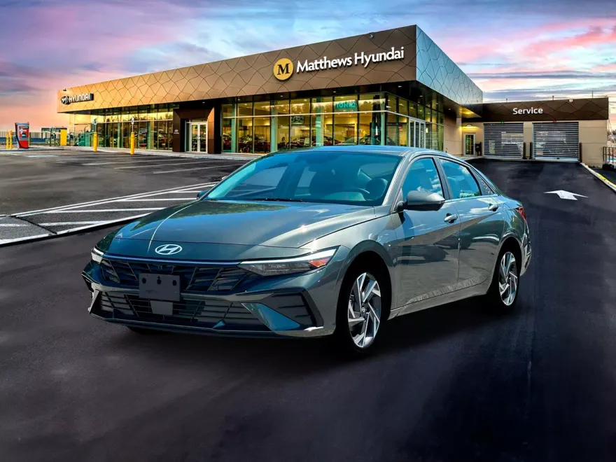 2025 Hyundai Elantra Limited photo 1