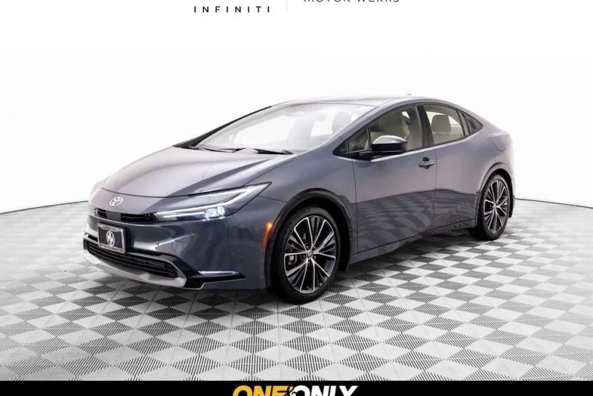 2024 Toyota Prius XLE photo 1