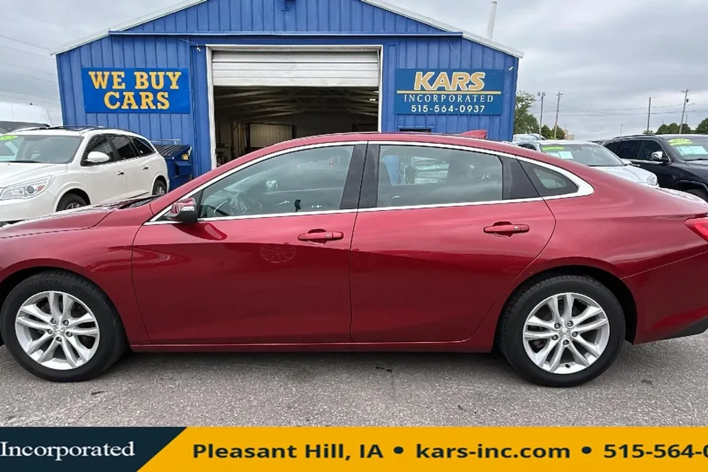 2018 Chevrolet Malibu 1LT photo 1