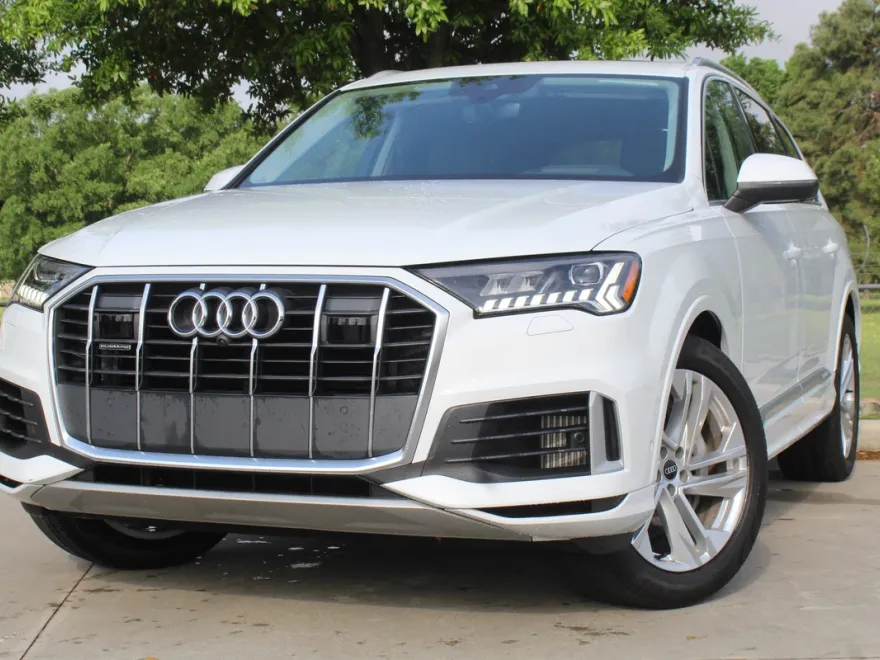 2021 Audi Q7 Prestige photo 1