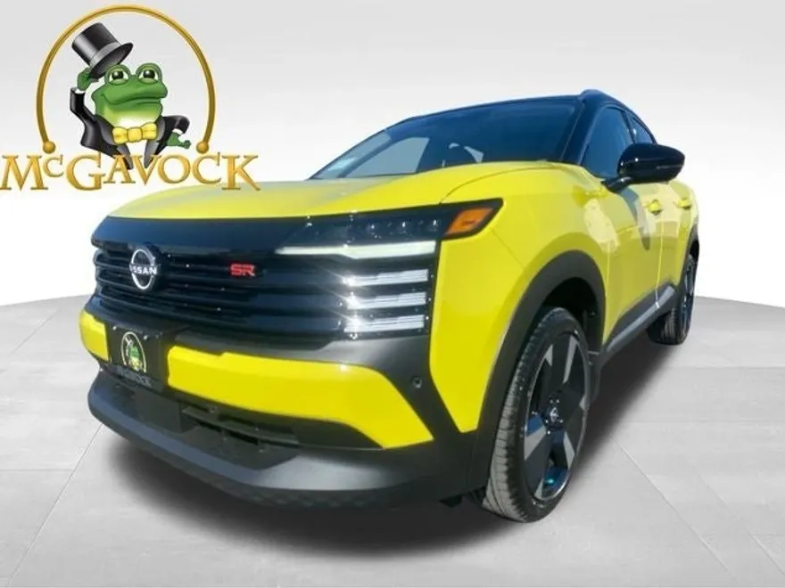 2025 Nissan Kicks SR photo 1