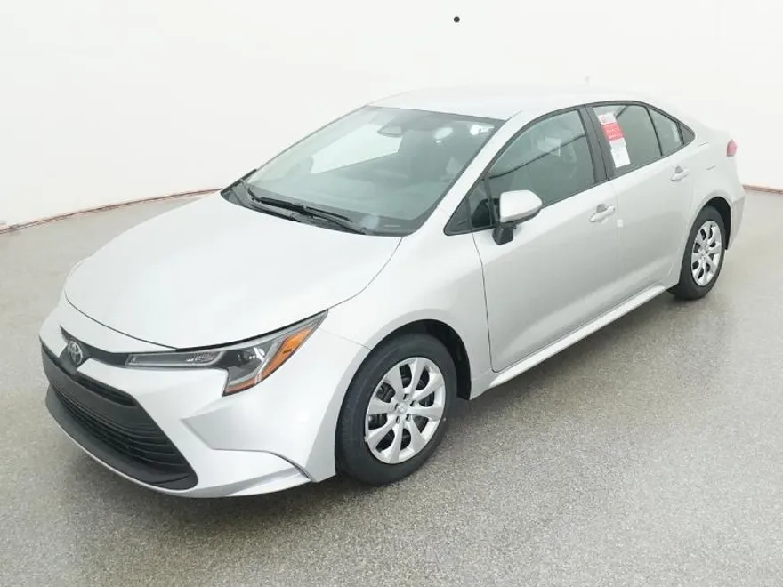 2026 Toyota Corolla LE photo 1