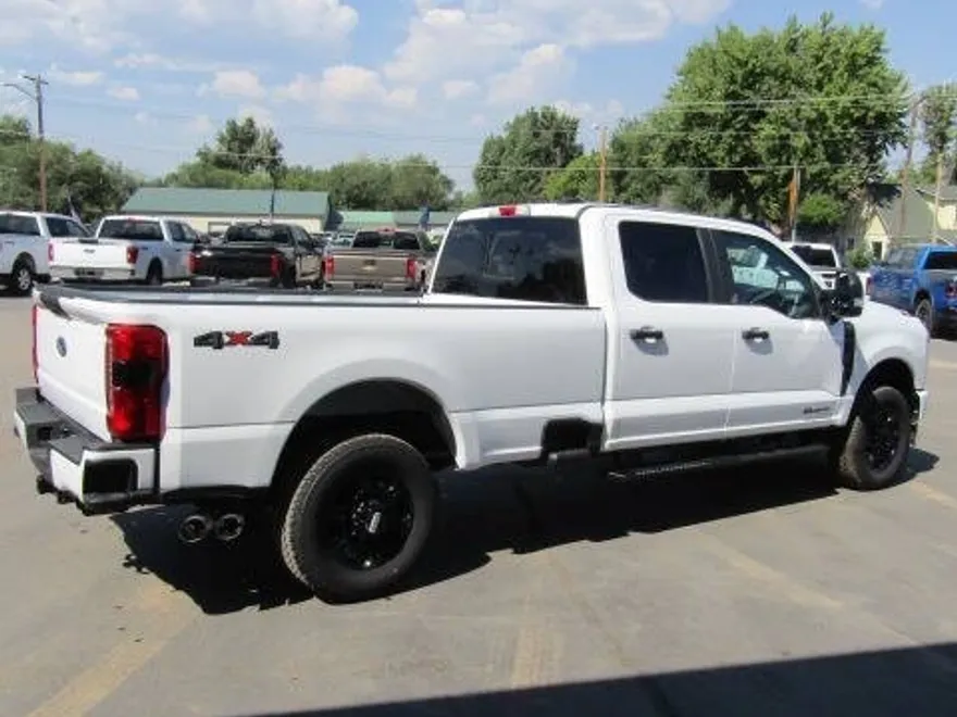 2024 Ford F-350 XL photo 1