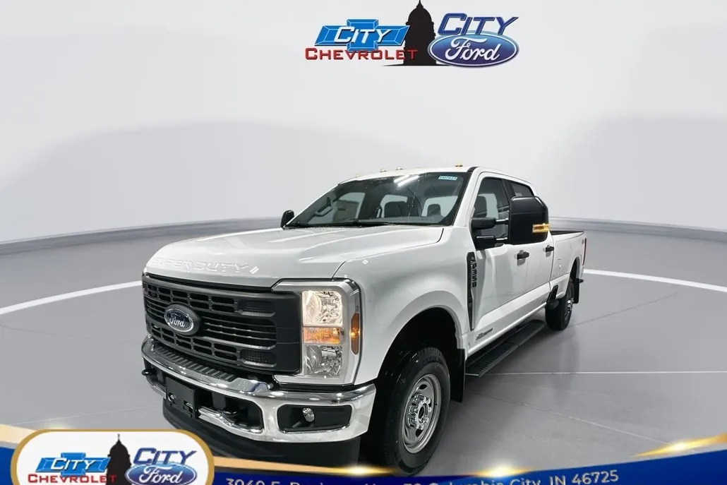 2025 Ford F-350 XL photo 1