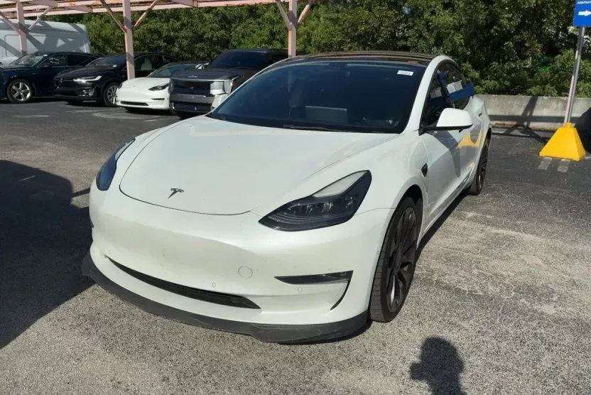 2022 Tesla Model 3 Performance photo 1