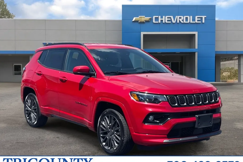 2023 Jeep Compass Limited Red Edition photo 1