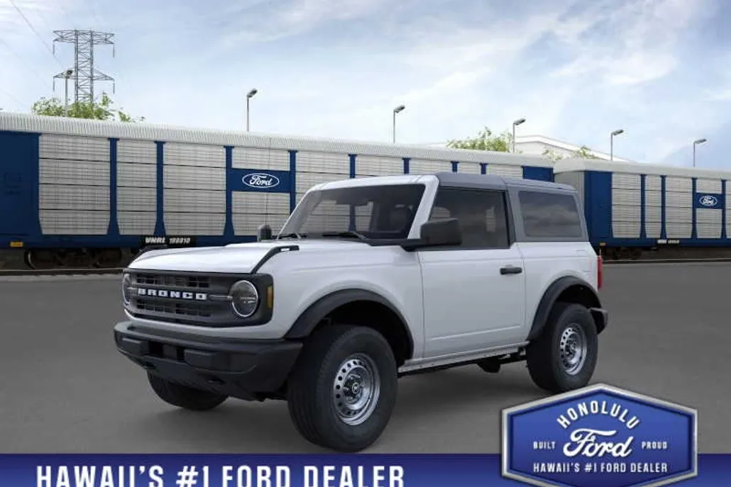 2025 Ford Bronco Base photo 1