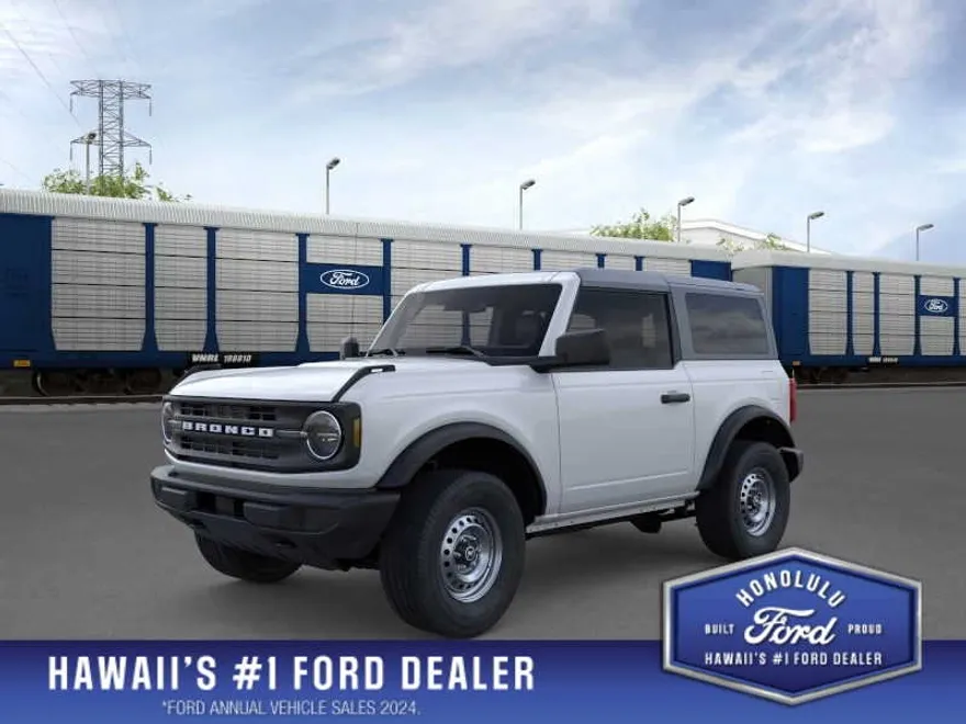 2025 Ford Bronco Base photo 1