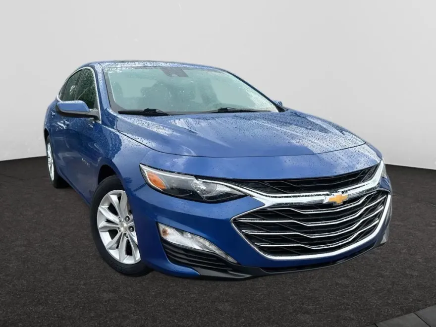 2023 Chevrolet Malibu 1LT photo 1