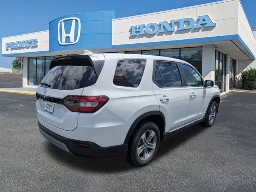 2025 Honda Pilot EX-L photo 1