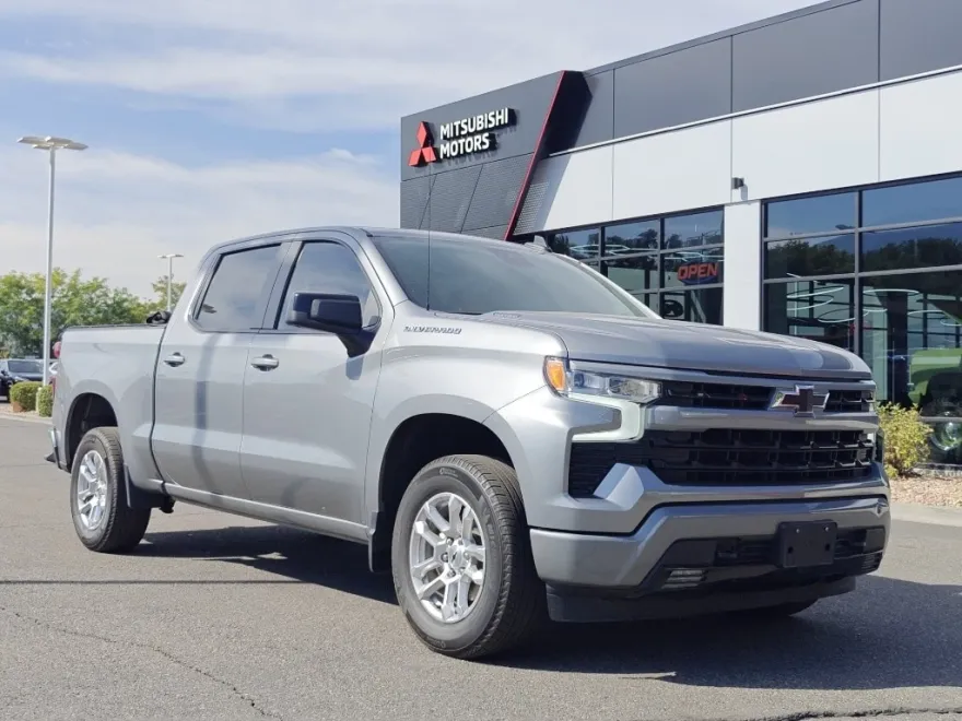 2024 Chevrolet Silverado 1500 RST photo 1