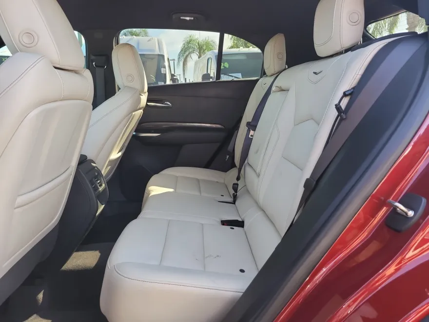 2019 Cadillac XT4 Sport photo 1