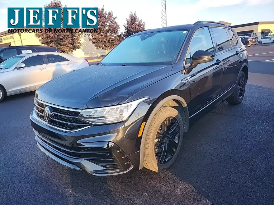 2022 Volkswagen Tiguan SE R-Line Black photo 1