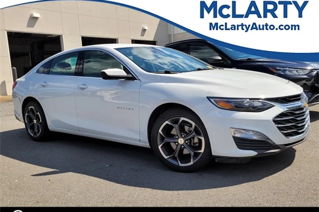 2023 Chevrolet Malibu 1LT photo 1
