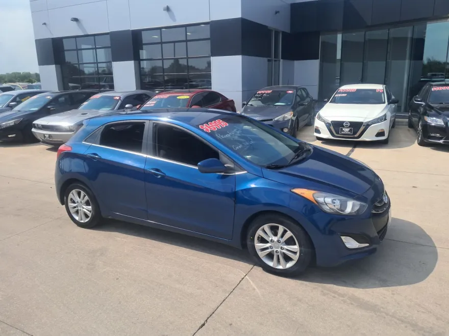 2014 Hyundai Elantra GT Base photo 1