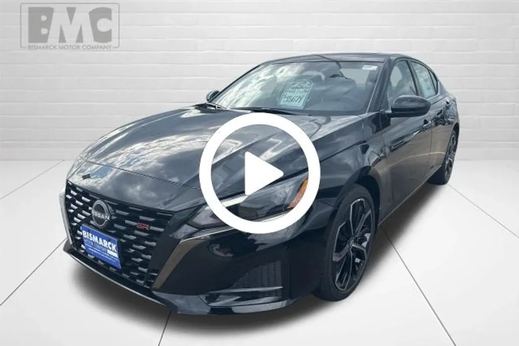 2025 Nissan Altima 2.5 SR photo 1