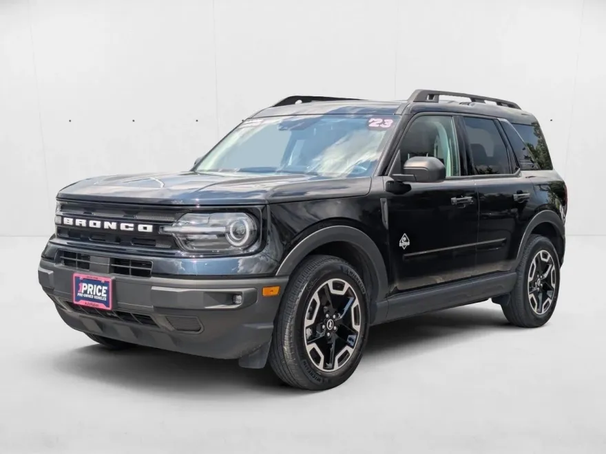 2023 Ford Bronco Sport Outer Banks photo 1