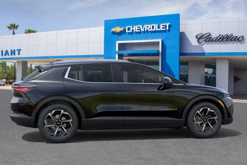 2026 Chevrolet Equinox EV 1LT photo 1