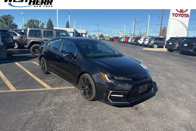 2021 Toyota Corolla XSE photo 1