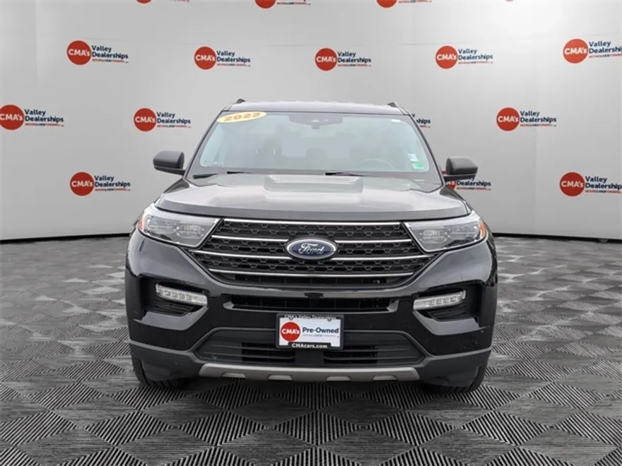 2022 Ford Explorer XLT photo 1