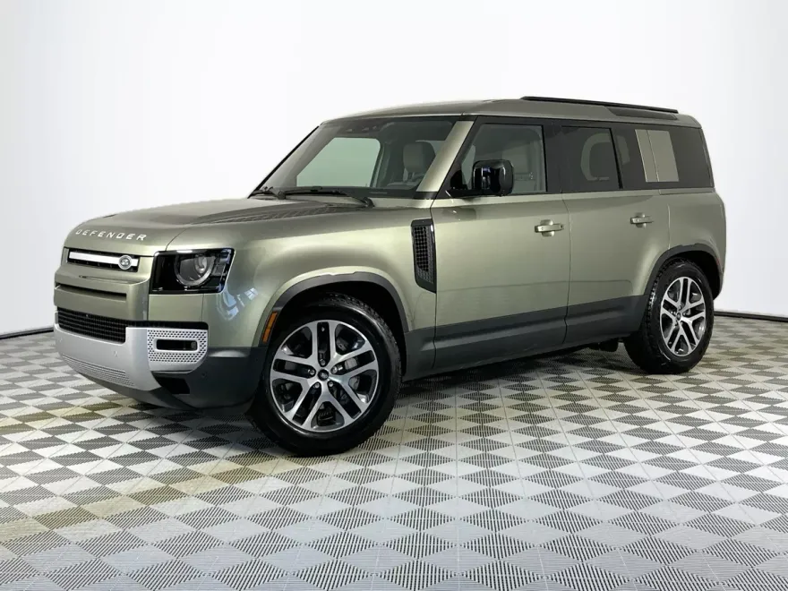 2025 Land Rover Defender 110 S photo 1