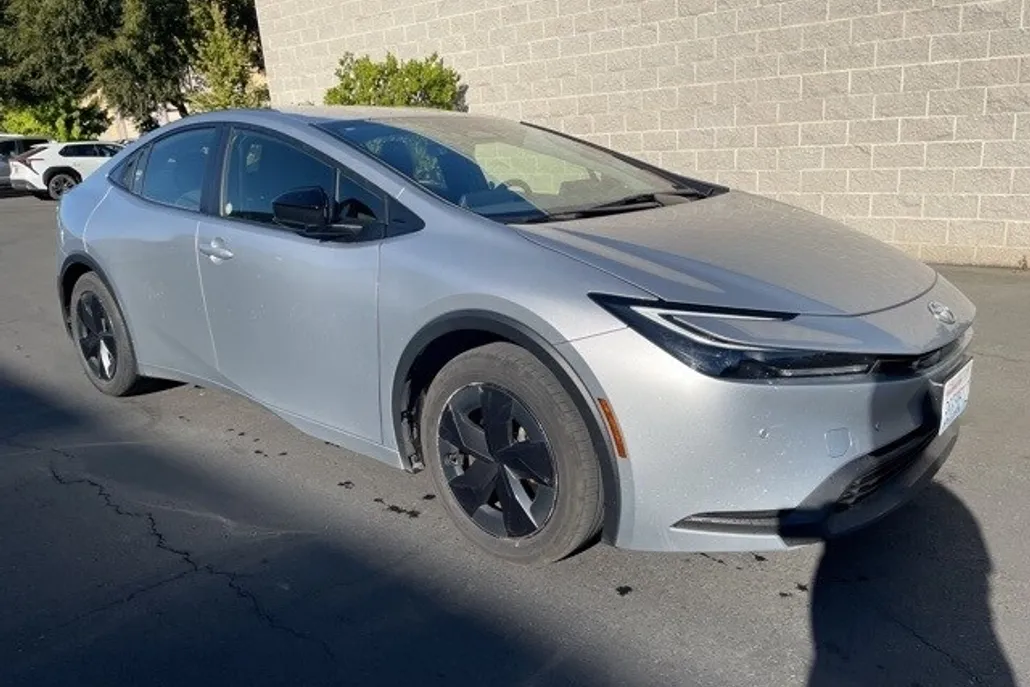 2024 Toyota Prius Limited photo 1