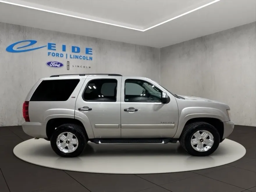2008 Chevrolet Tahoe LT photo 1