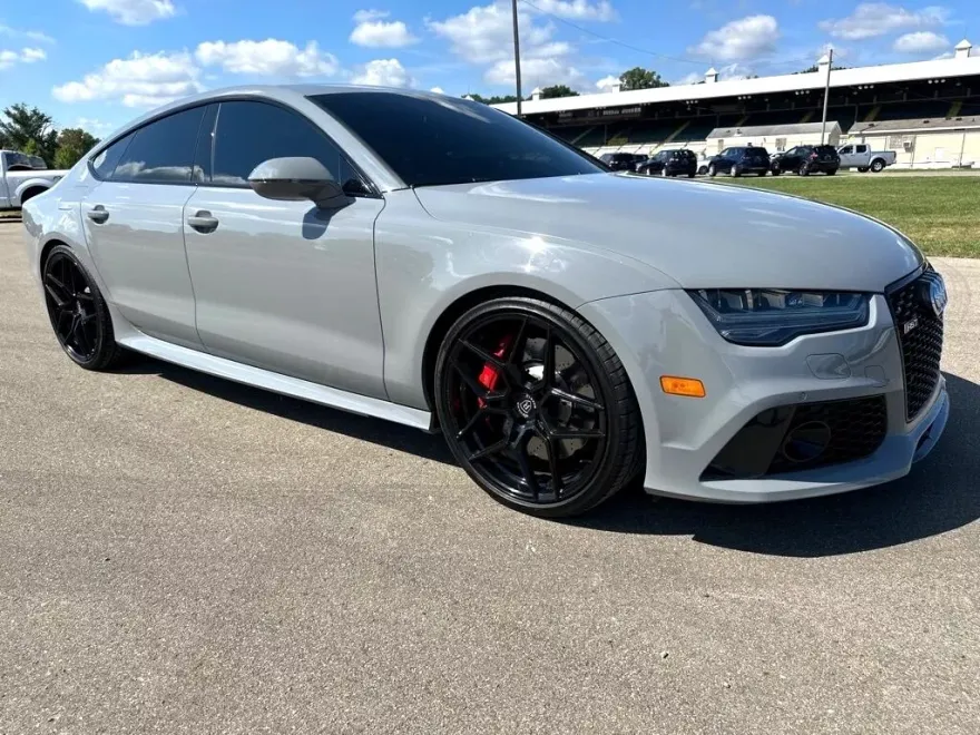 2017 Audi RS 7 Prestige photo 1