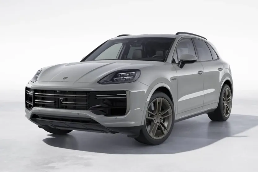 2025 Porsche Cayenne Turbo E-Hybrid photo 1