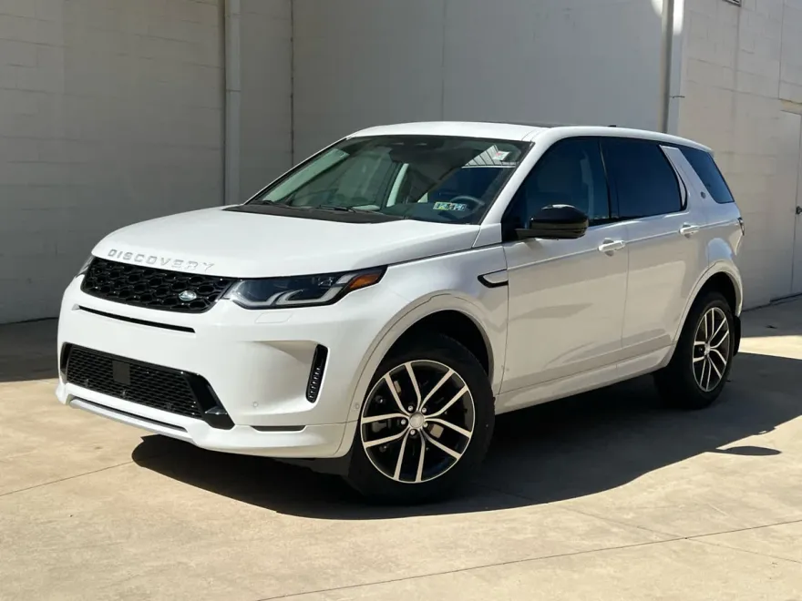 2025 Land Rover Discovery Sport S photo 1