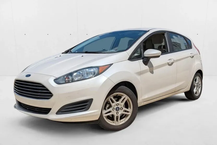 2018 Ford Fiesta SE photo 1