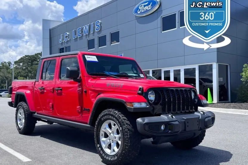 2021 Jeep Gladiator Willys Sport photo 1