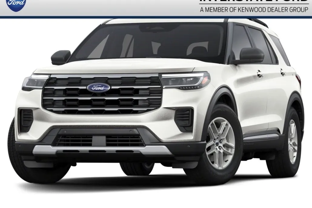 2025 Ford Explorer photo 1