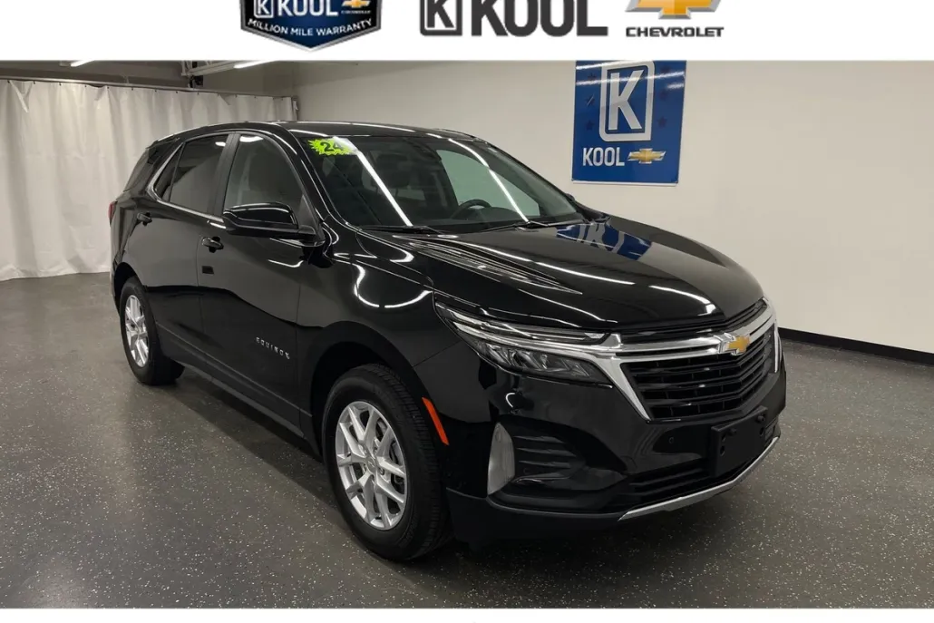 2024 Chevrolet Equinox LT photo 1