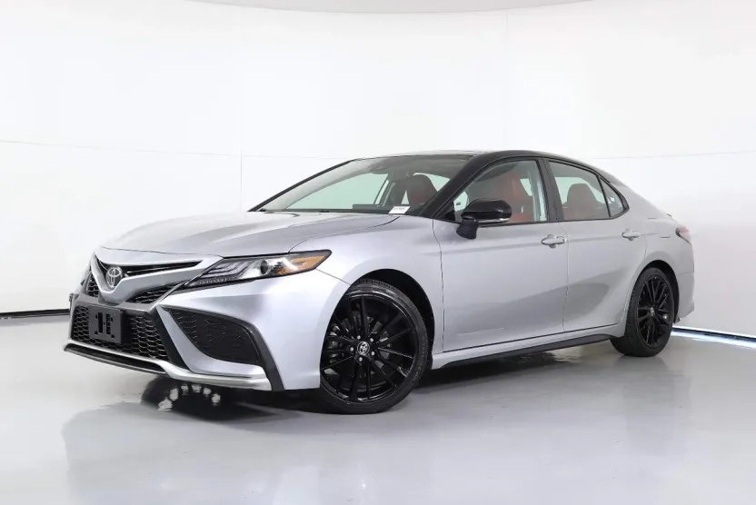 2023 Toyota Camry XSE photo 1