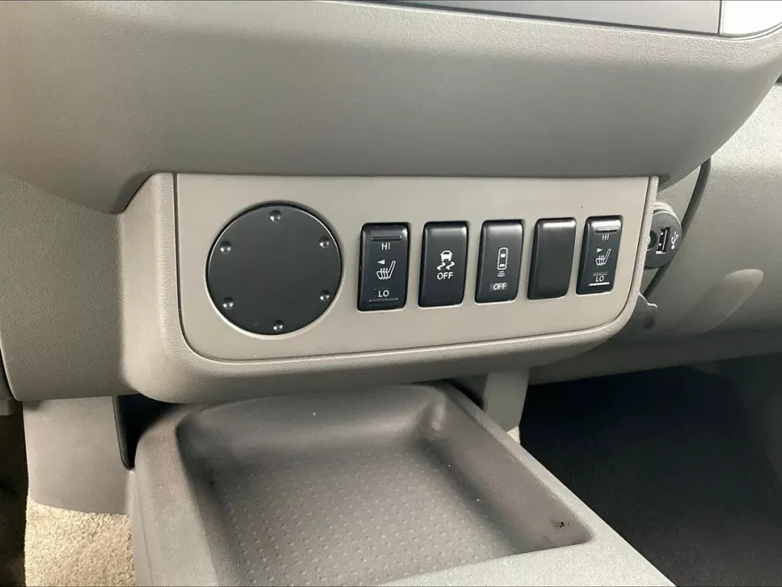 2017 Nissan Frontier SV photo 31