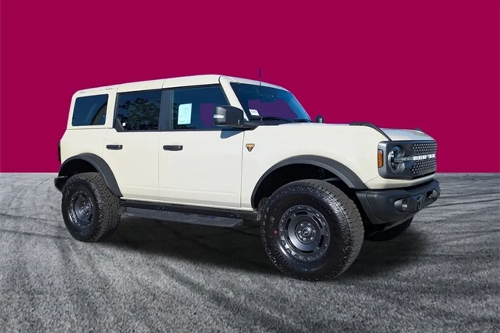 2025 Ford Bronco Badlands photo 1