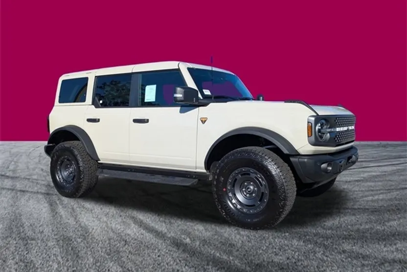 2025 Ford Bronco Badlands photo 1