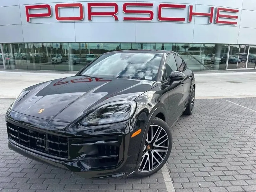 2025 Porsche Cayenne Coupe photo 1