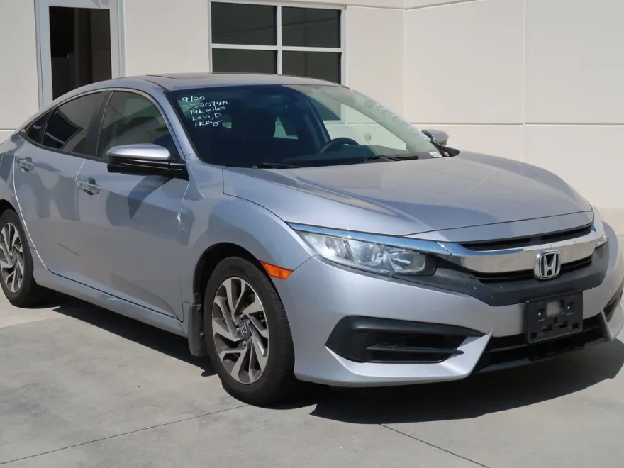 2017 Honda Civic EX photo 1