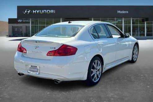 2013 Infiniti G37 Journey photo 2