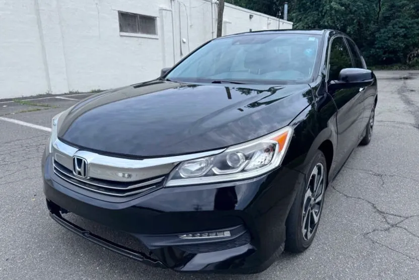 2016 Honda Accord EX-L photo 1