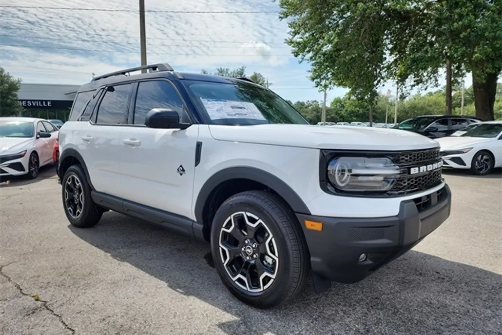 2025 Ford Bronco Sport Outer Banks photo 1