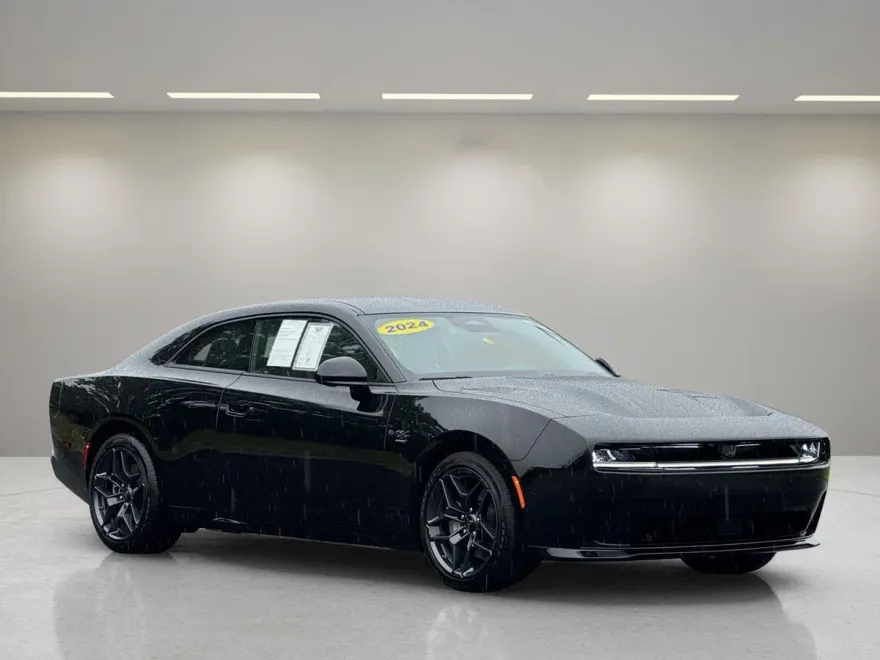 2024 Dodge Charger R/T photo 1