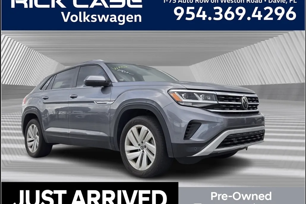 2022 Volkswagen Atlas Cross Sport V6 SE Technology photo 1